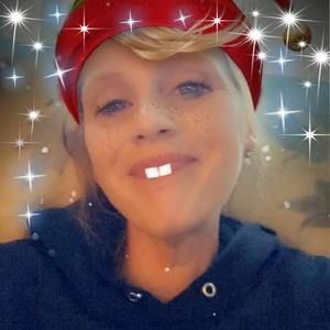 Meet your Posher, Kim